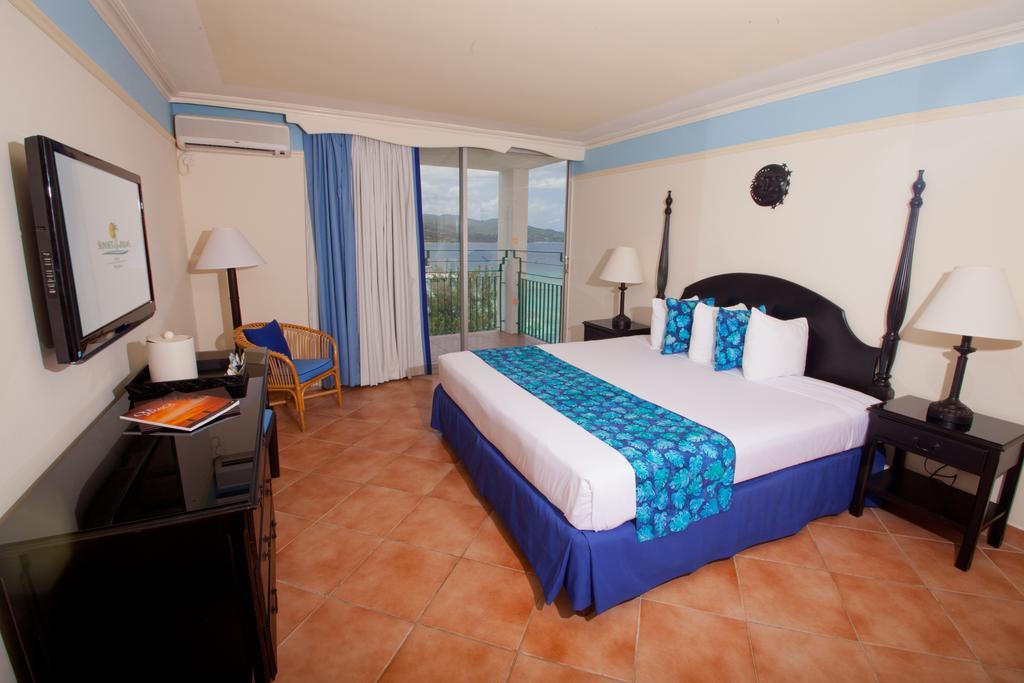Sunscape Splash Montego Bay Resort And Spa Zimmer foto