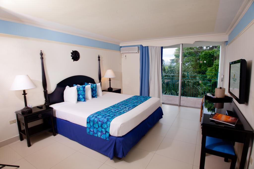 Sunscape Splash Montego Bay Resort And Spa Zimmer foto